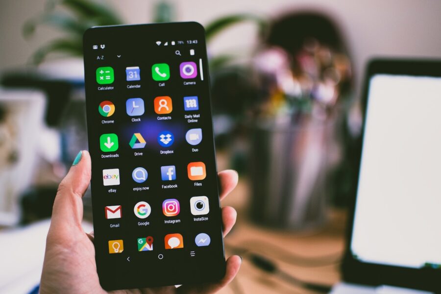 Rodzice – Ustaw Bezpieczną Kontrolę Rodzicielską na iPhone’a !