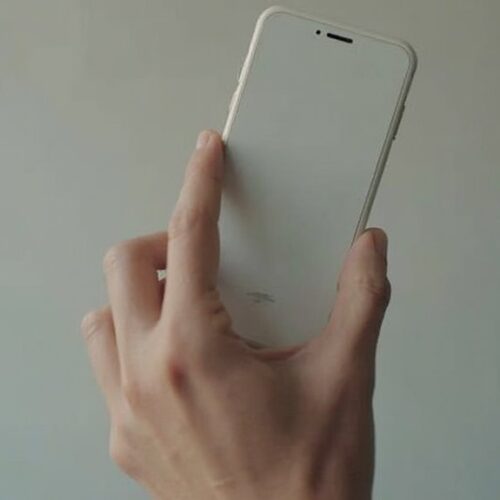 Jak odrzucić połączenie na iPhone’ie?