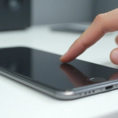 Jak włączyć predykcję tekstu na iPhone’ie?